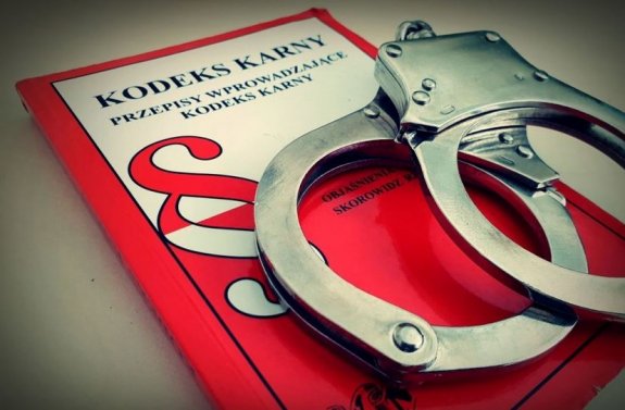 Ukrywał się przed policją! 34-latek poszukiwany trzema listami gończymi zatrzymany przez kryminalnych